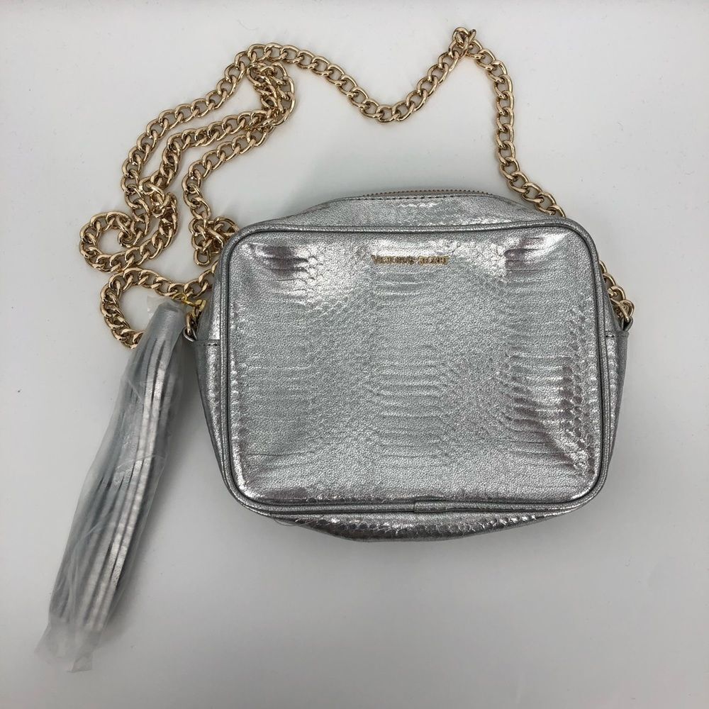 New Victorias Secret Silver Crossbody Purse NWOT‎